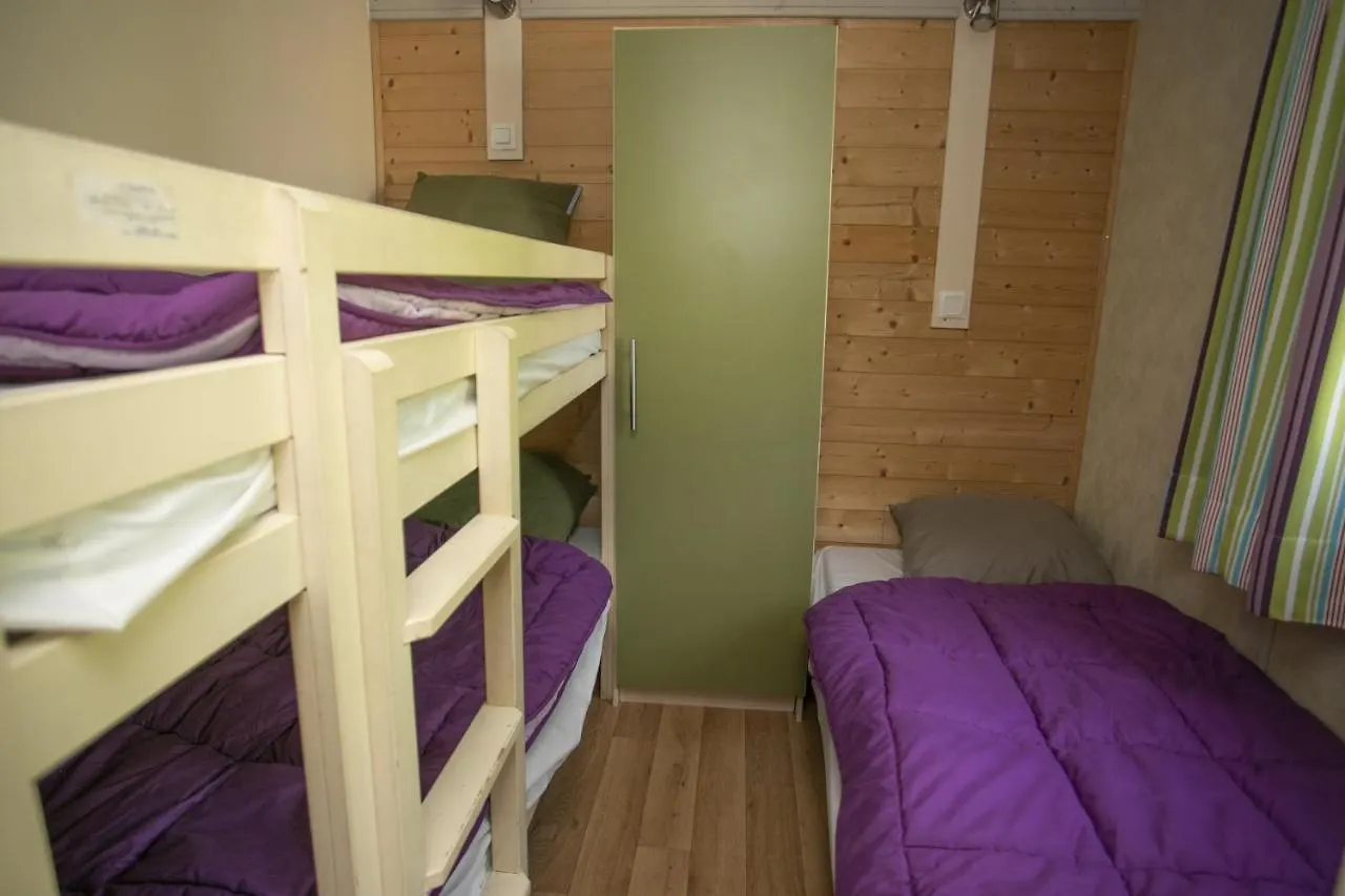 Campsite Camping Village L'Apamee Pamiers